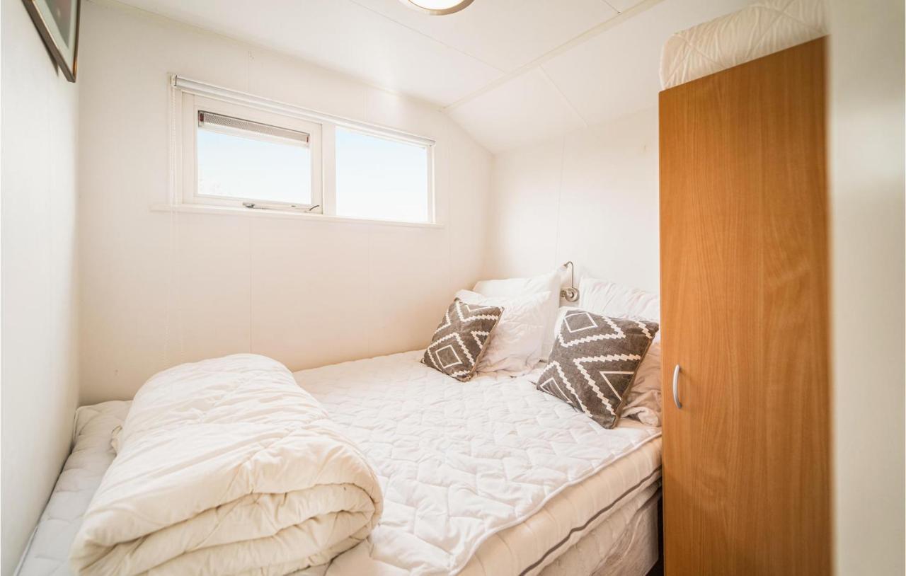 3 Bedroom Pet Friendly Home In Tzummarum Bagian luar foto