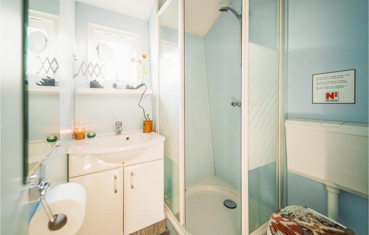 3 Bedroom Pet Friendly Home In Tzummarum Bagian luar foto